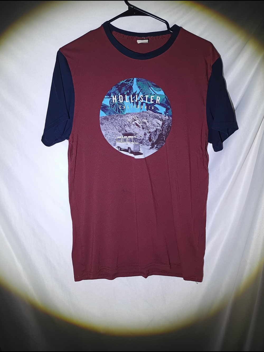 Hollister Men’s Short-Sleeve Graphic T-Shirt - Maroon/Navy